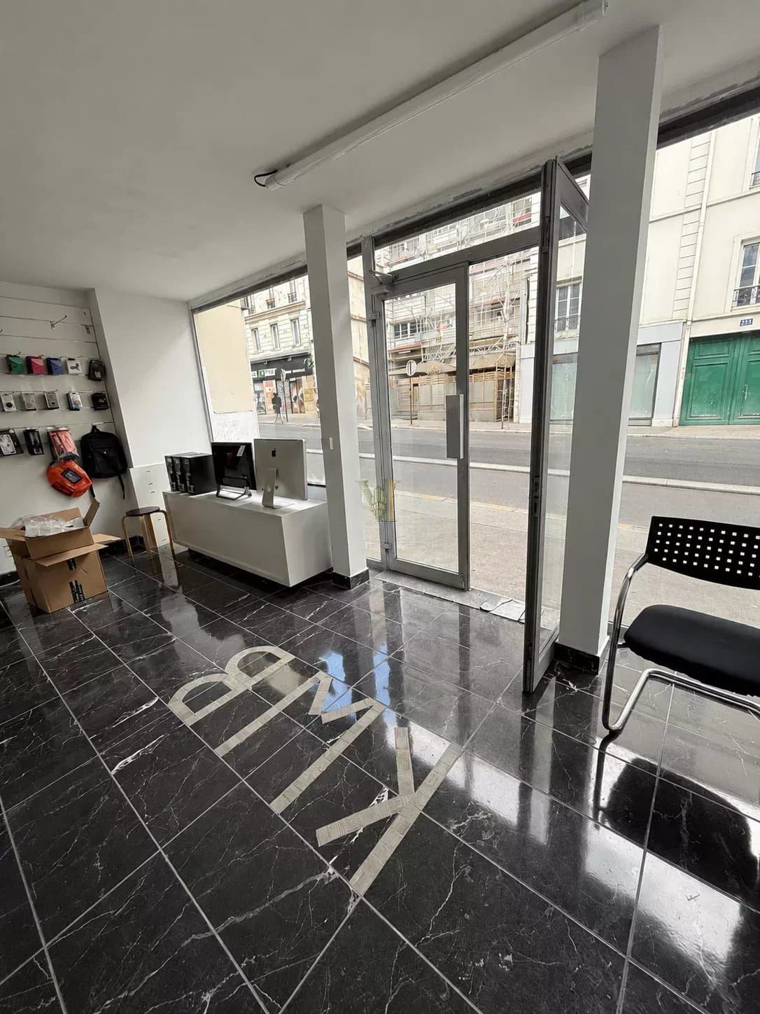 Local commercial 32 m² à vendre à Picpus, Paris 12ème