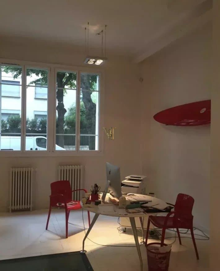 BUREAUX À LOUER – NEUILLY-SUR-SEINE – 220 M²