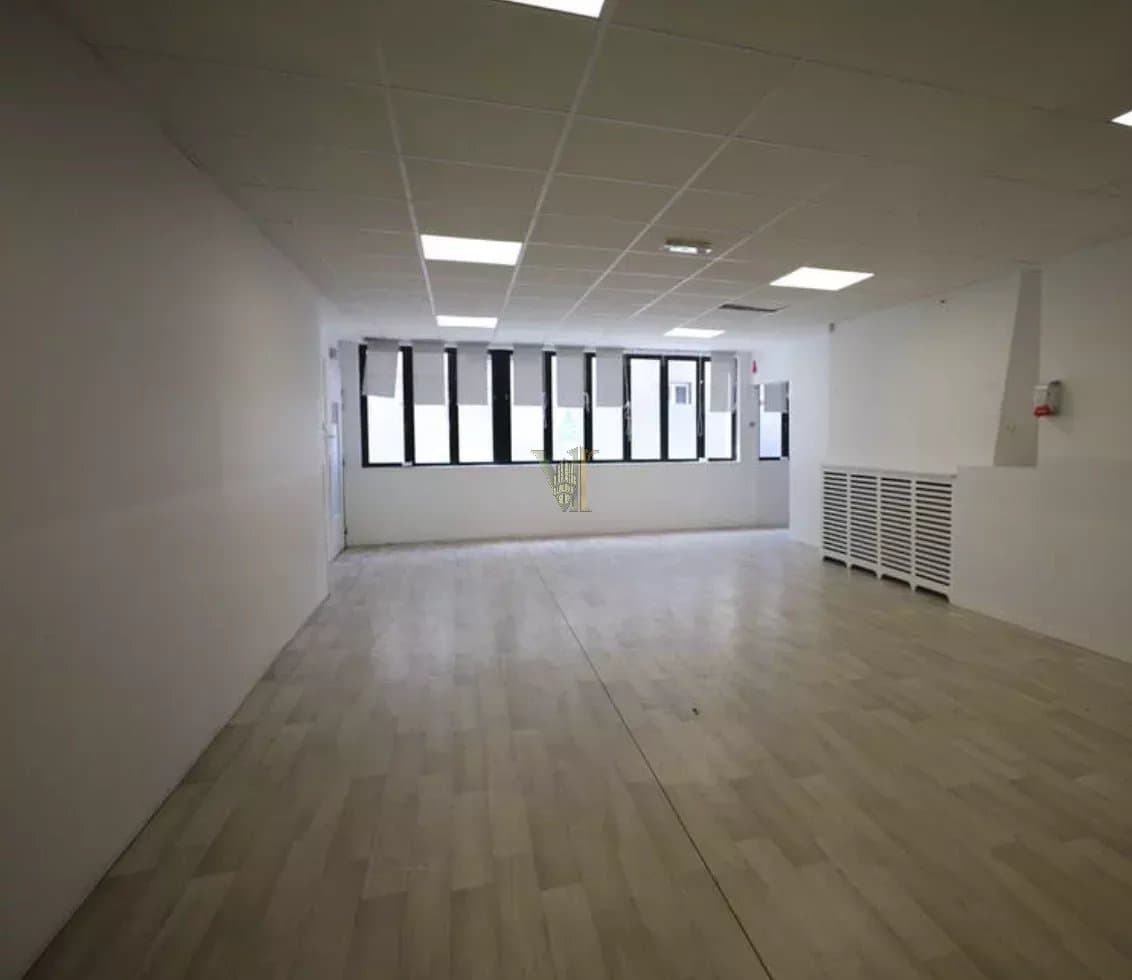 LOCAL COMMERCIAL ET PROFESSIONNEL À LOUER – PARIS 14ᵉ