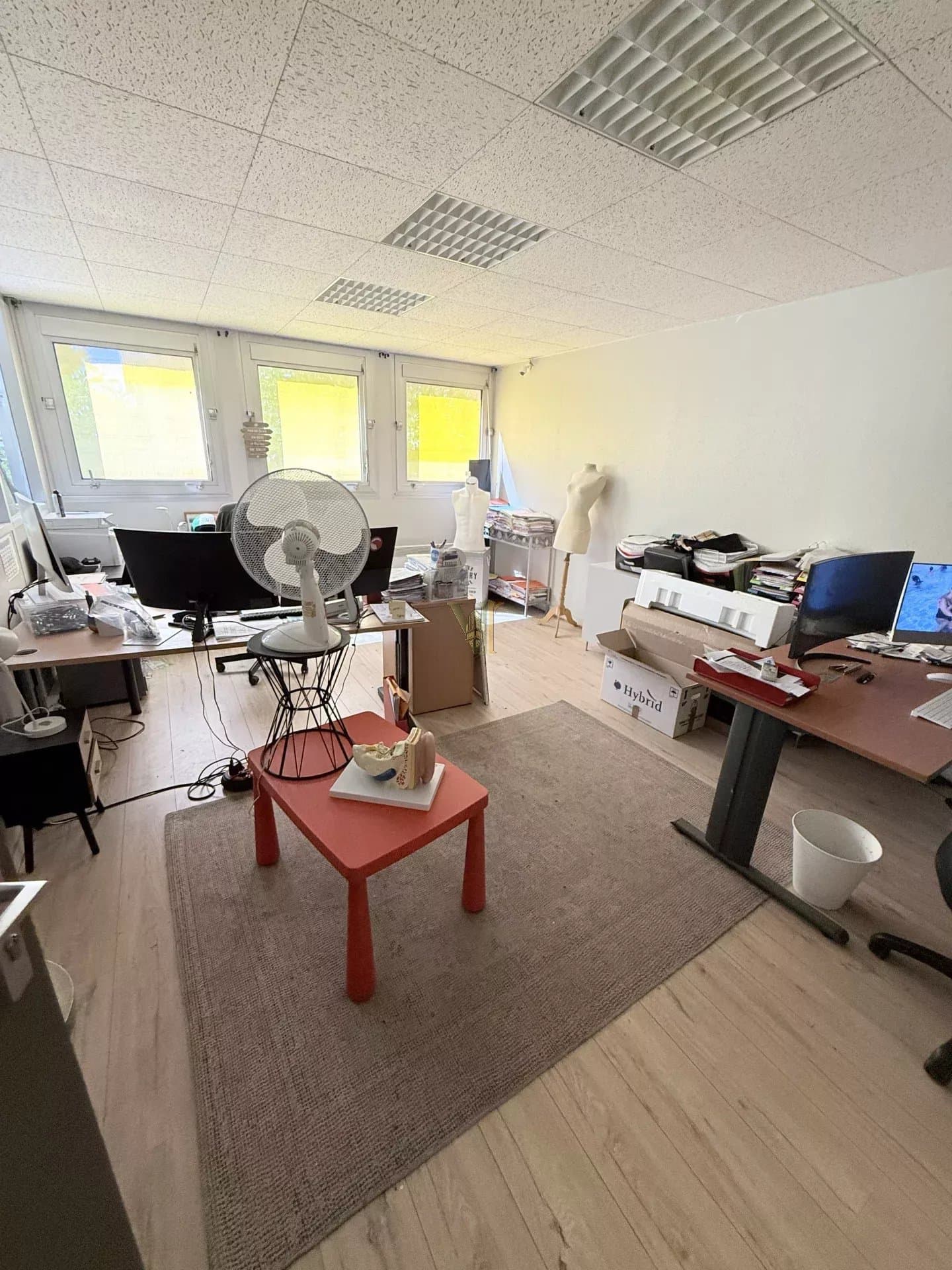 Bureaux divisibles de 600 m² à Neuilly-sur-Marne