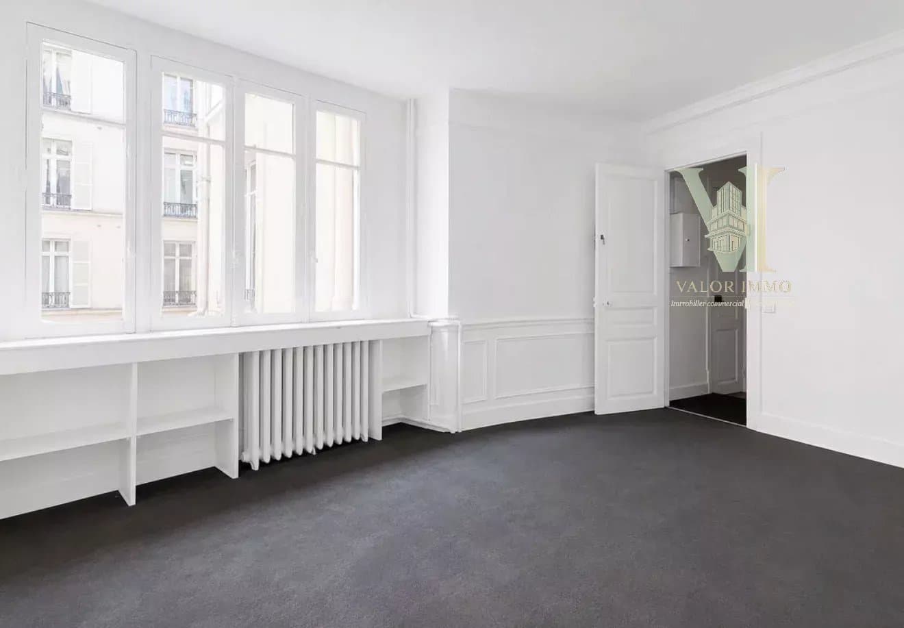 À louer – Hôtel particulier de bureaux- R+3  – 165 m² – Paris 17ᵉ