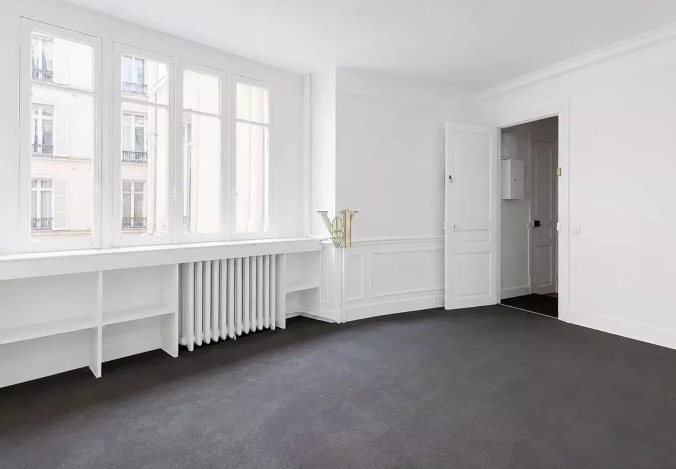 À louer – Hôtel particulier de bureaux- R+3  – 165 m² – Paris 17ᵉ
