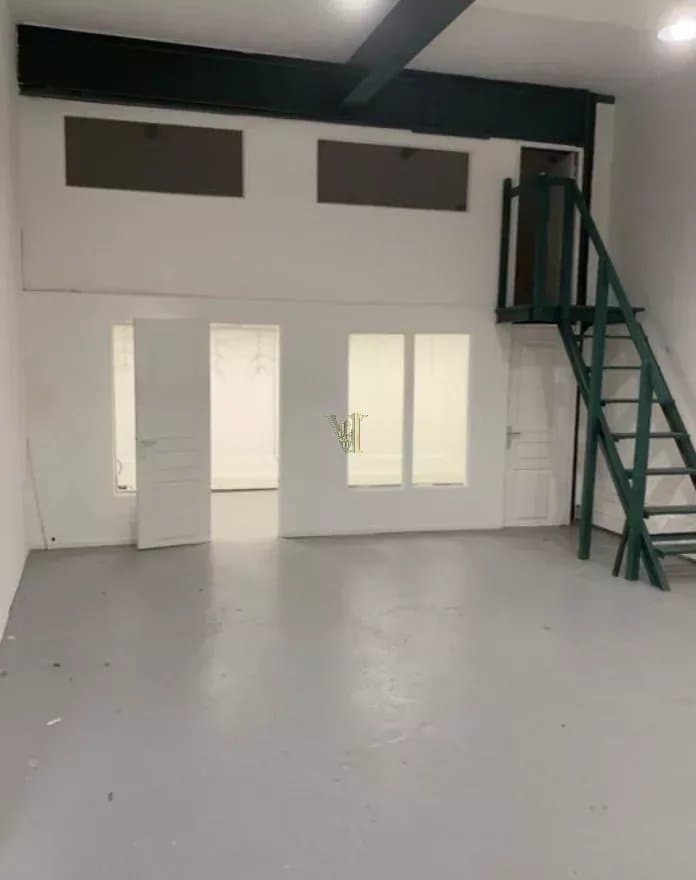 LOCAL D'ACTIVITÉ À LOUER – PORTE D'IVRY – 50 M²