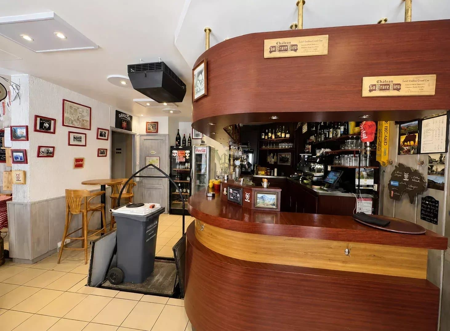 Local commercial avec extraction – Ternes, Paris 17ème