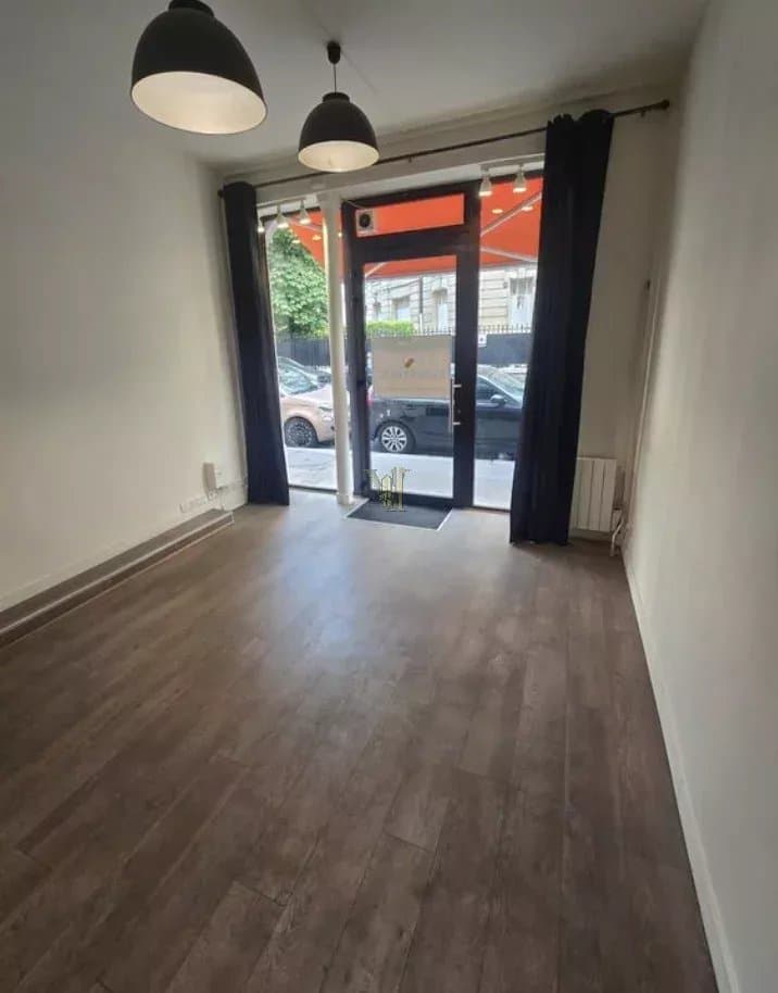 LOCAL COMMERCIAL À LOUER – RUE DE LA POMPE / HENRI-MARTIN – PARIS 16ᵉ – 25,50 M²