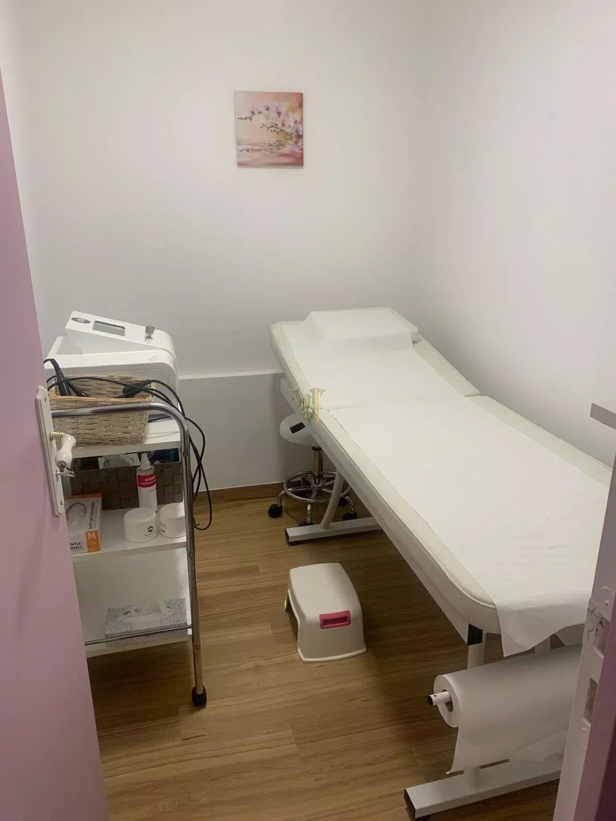 Cession de droit au bail – Grand local commercial 325 m² – Paris 20ᵉ