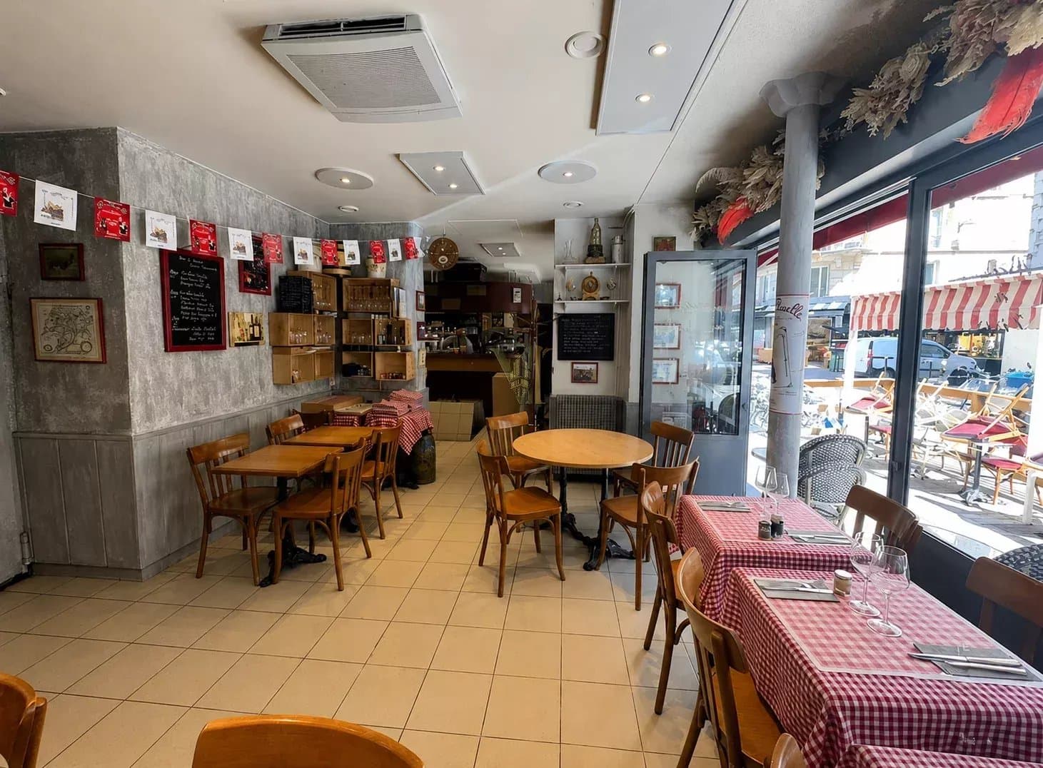 Local commercial avec extraction – Ternes, Paris 17ème