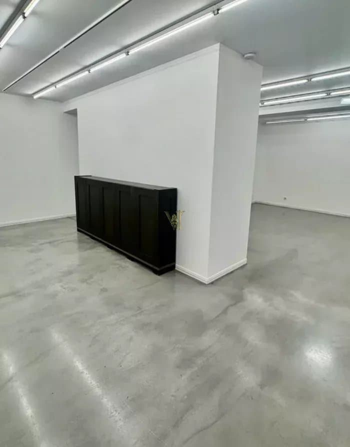 LOCAL COMMERCIAL À LOUER – PARIS 4ᵉ – SAINT-MERRI – 150 M²