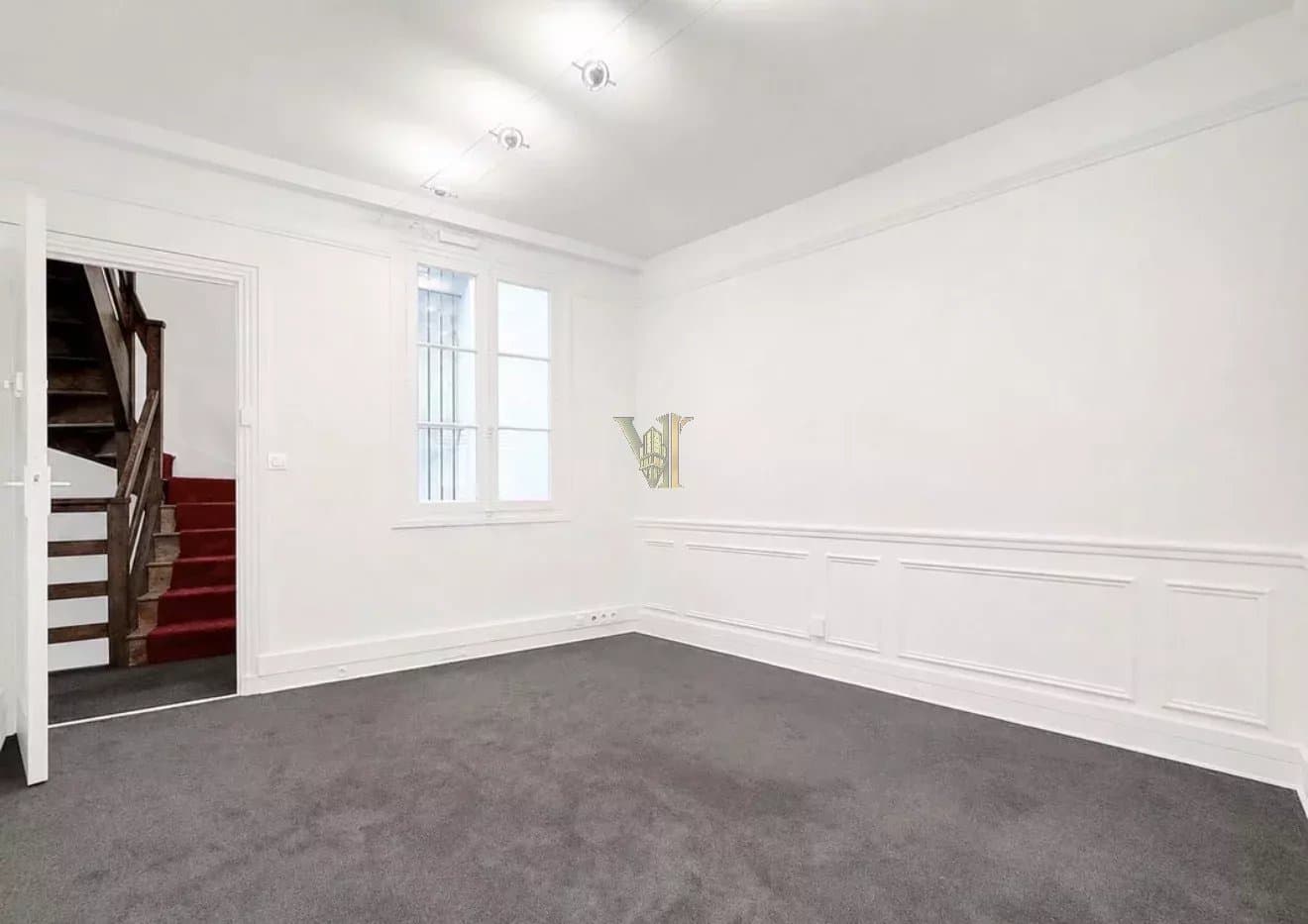 À louer – Hôtel particulier de bureaux- R+3  – 165 m² – Paris 17ᵉ