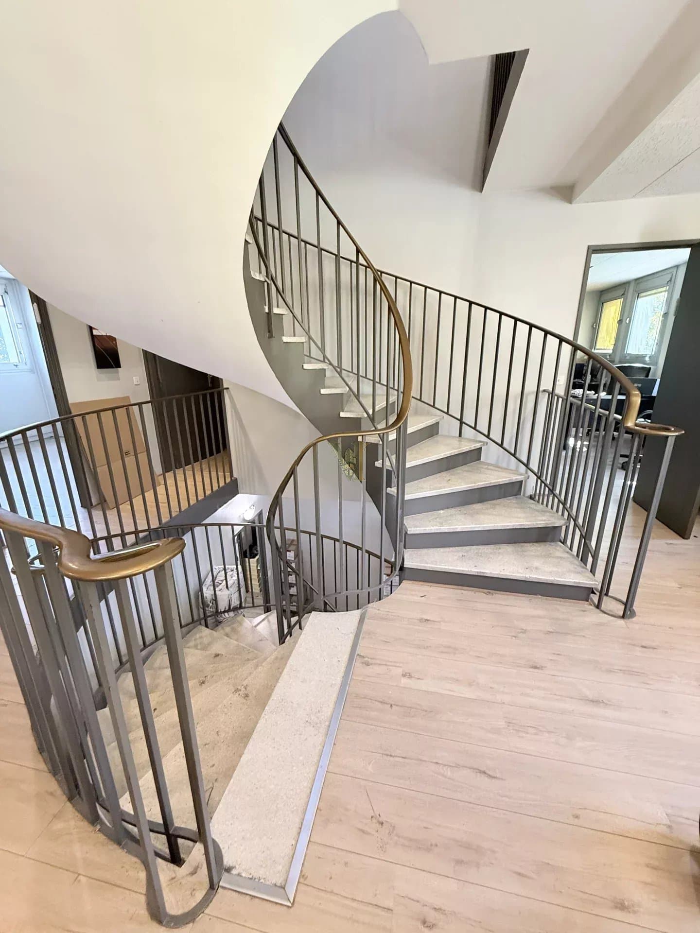 Bureaux divisibles de 600 m² à Neuilly-sur-Marne