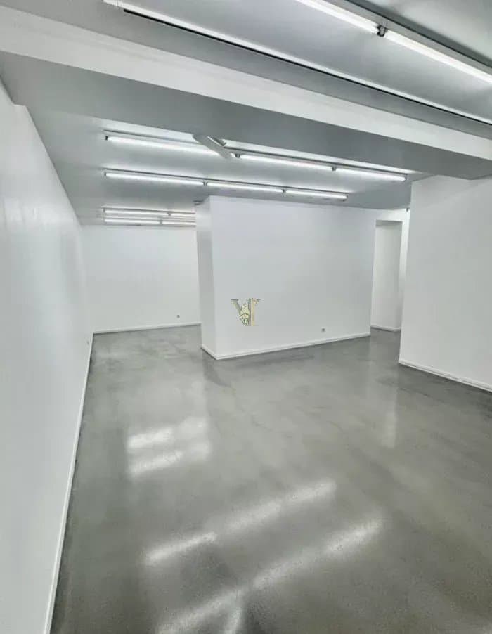 LOCAL COMMERCIAL À LOUER – PARIS 4ᵉ – SAINT-MERRI – 150 M²