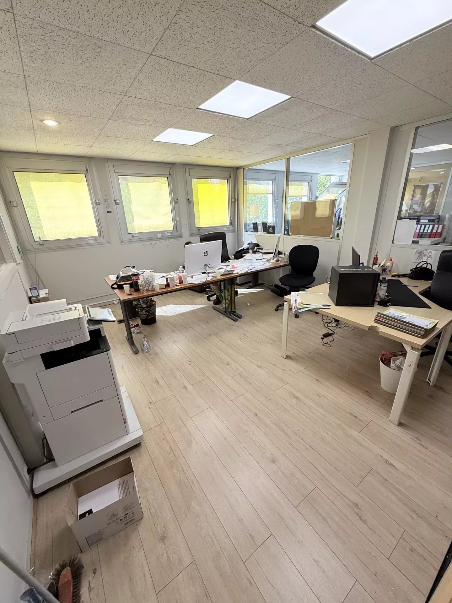 Bureaux divisibles de 600 m² à Neuilly-sur-Marne