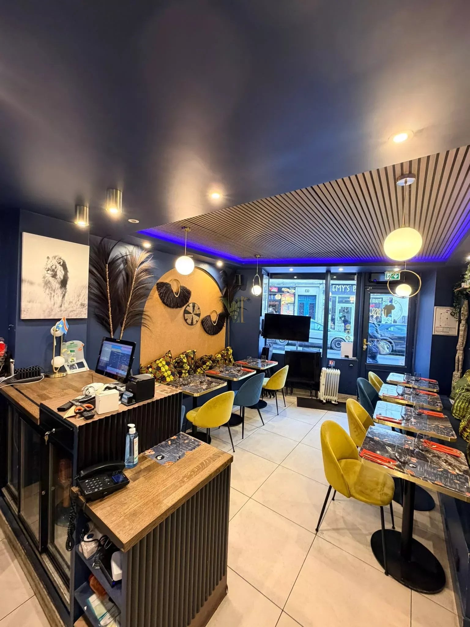 CESSION DE DROIT AU BAIL – PARIS 17ᵉ – 58 m² — Épinettes · Paris 17ème — réf. VI-196 — photo 2