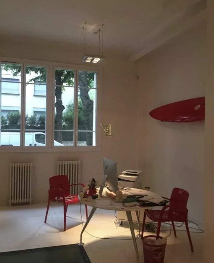 BUREAUX À LOUER – NEUILLY-SUR-SEINE – 220 M² — Neuilly-sur-Seine — réf. VI-156 — photo 3