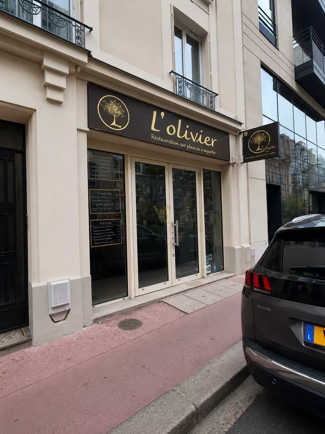 Local commercial de 44 m² à louer à Levallois-Perret — Local commercial — Henri Barbusse, Levallois-Perret — réf. VI-10