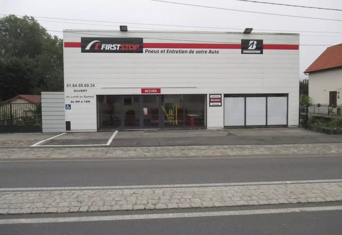 Opportunité pour investisseur – Entrepôt occupé – Axe principal — Saint-Chéron — réf. VI-30 — photo 3