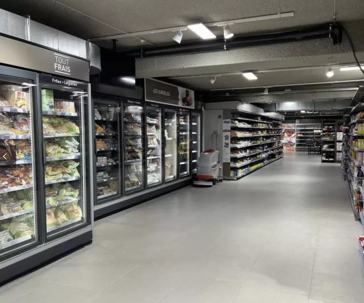 SUPERMARCHÉ ALIMENTAIRE À REPRENDRE – SECTEUR PAJOL – PARIS 18ᵉ – 1 042 M² — Chapelle · Paris 18ème — réf. VI-116 — photo 5