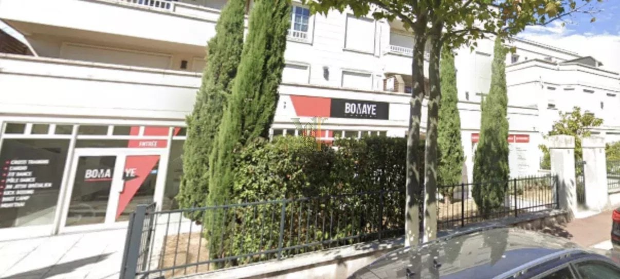 LOCATION PURE  - À LOUER  Saint-Maur-des-Fossés — Local commercial — Saint-Maur-des-Fossés — réf. VI-2