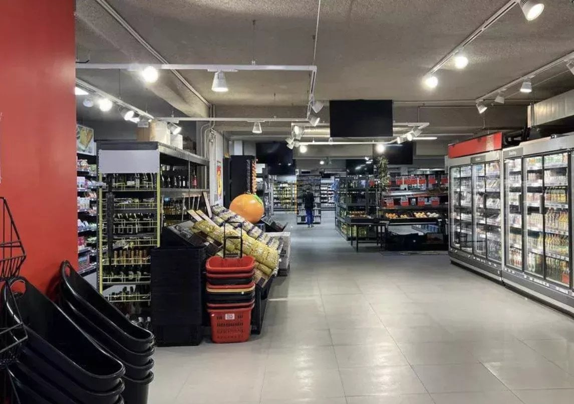 SUPERMARCHÉ ALIMENTAIRE À REPRENDRE – SECTEUR PAJOL – PARIS 18ᵉ – 1 042 M² — Bien immobilier — Chapelle, Paris 18ème — réf. VI-116