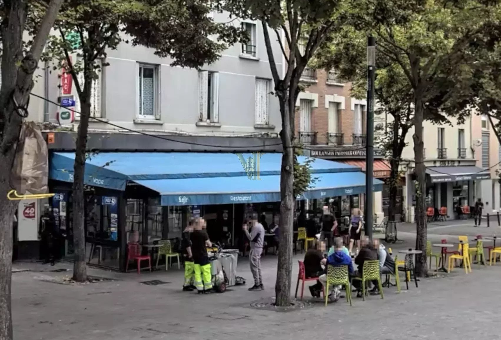 À VENDRE – Murs commerciaux libres de 100 m² – Le Kremlin-Bicêtre — Local commercial — Le Kremlin-Bicêtre — réf. VI-32