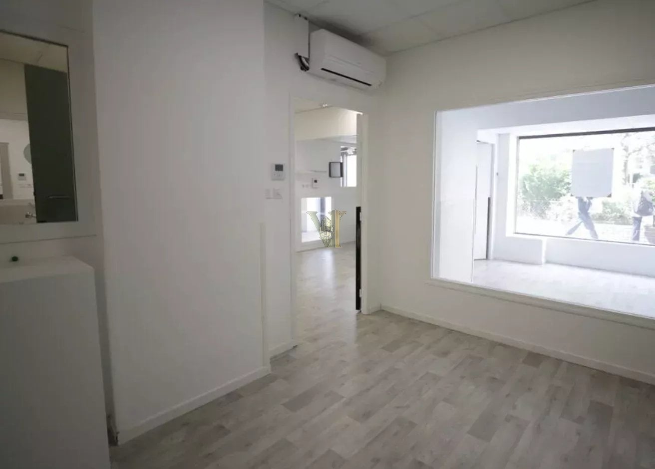 LOCAL COMMERCIAL À LOUER – SECTEUR LOURMEL – PARIS 15ᵉ – 105 M² — Local commercial — Javel, Paris 15ème — réf. VI-120