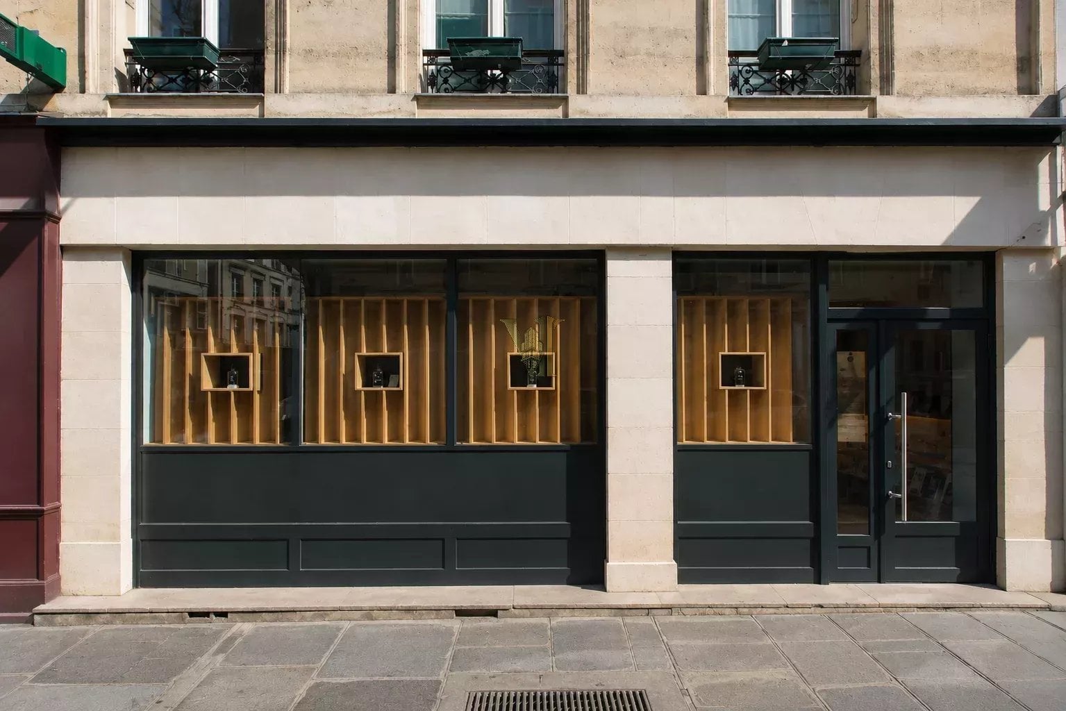 Local commercial moderne à louer – Paris 6ème — Local commercial — Notre-Dame-des-Champs, Paris 6ème — réf. VI-66