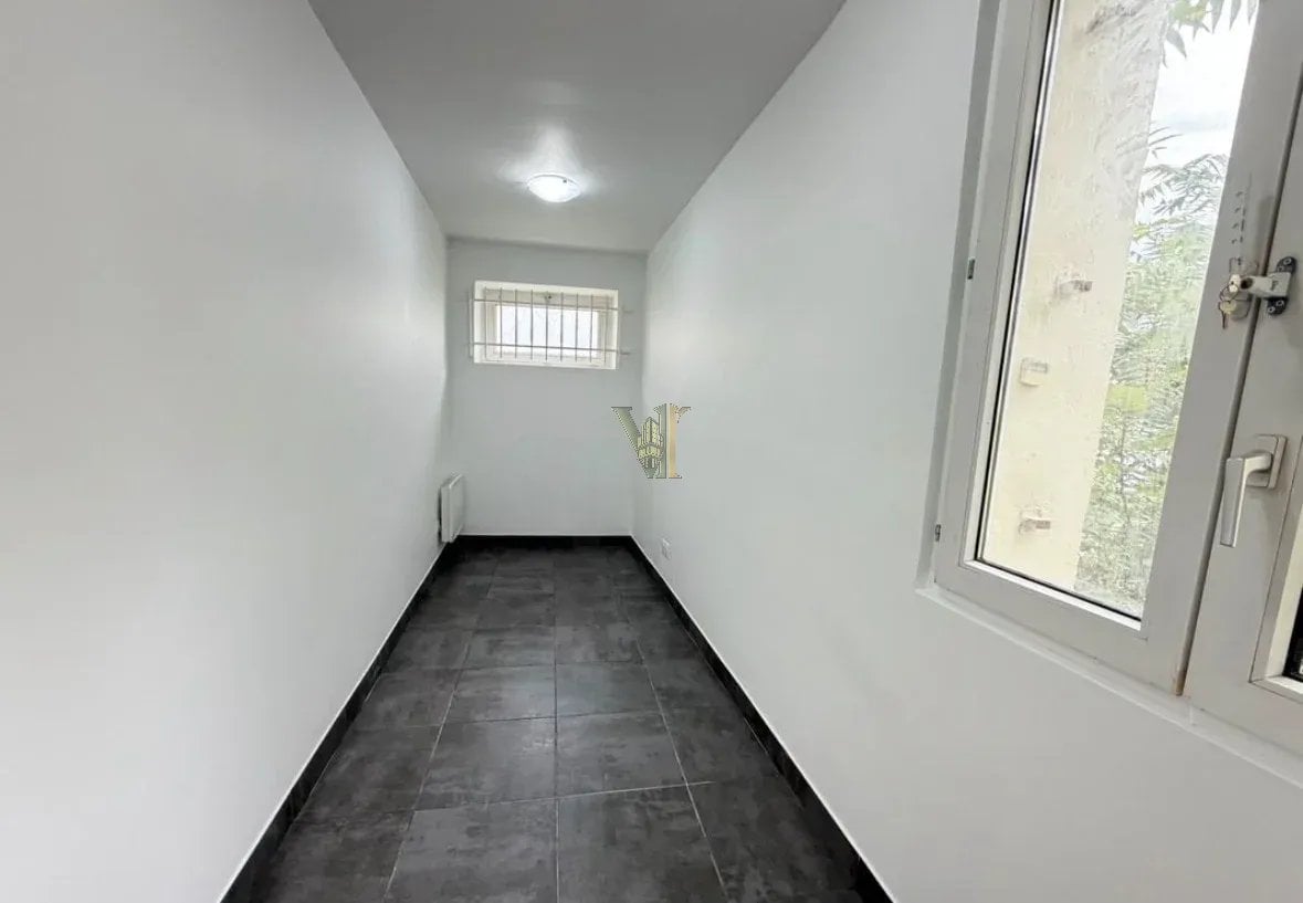 LOCAL COMMERCIAL À LOUER – CHARENTON-LE-PONT – 30 m² — Charenton-le-Pont — réf. VI-202 — photo 3