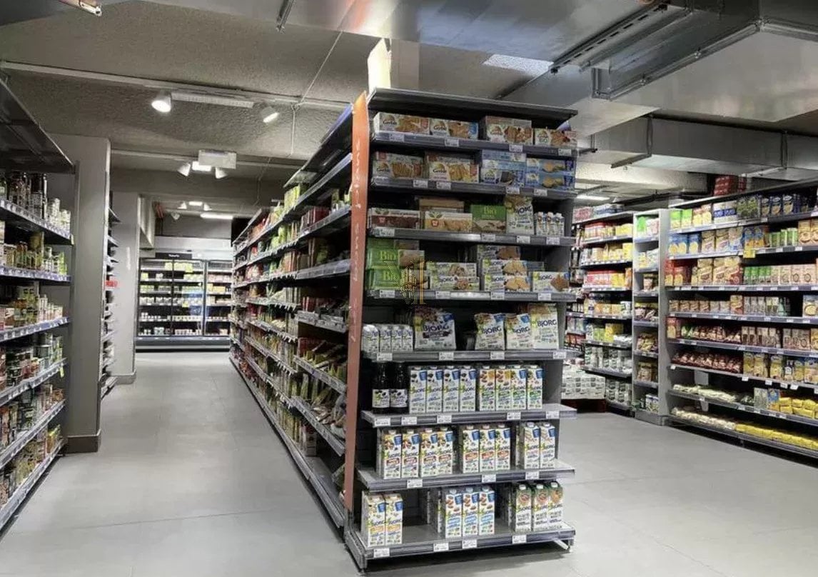 SUPERMARCHÉ ALIMENTAIRE À REPRENDRE – SECTEUR PAJOL – PARIS 18ᵉ – 1 042 M² — Chapelle · Paris 18ème — réf. VI-116 — photo 2