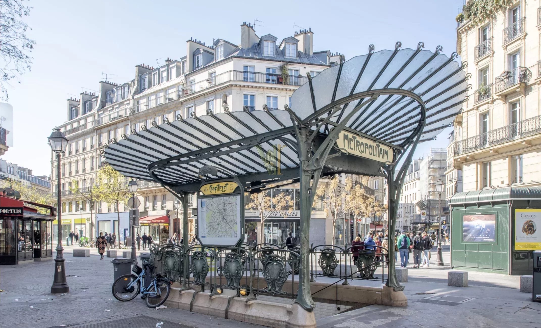 LOCAL COMMERCIAL À LOUER – LES HALLES – PARIS 1ER – 45 M² — Local commercial — Halles, Paris 1er — réf. VI-102