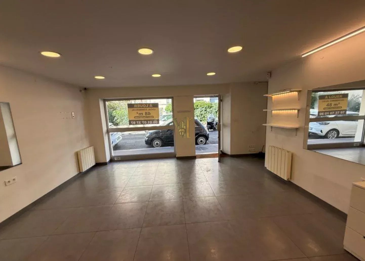 LOCAL COMMERCIAL À LOUER – NEUILLY-SUR-SEINE – 48 m² — Neuilly-sur-Seine — réf. VI-190 — photo 2