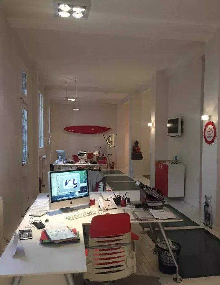 BUREAUX À LOUER – NEUILLY-SUR-SEINE – 220 M² — Neuilly-sur-Seine — réf. VI-156 — photo 1