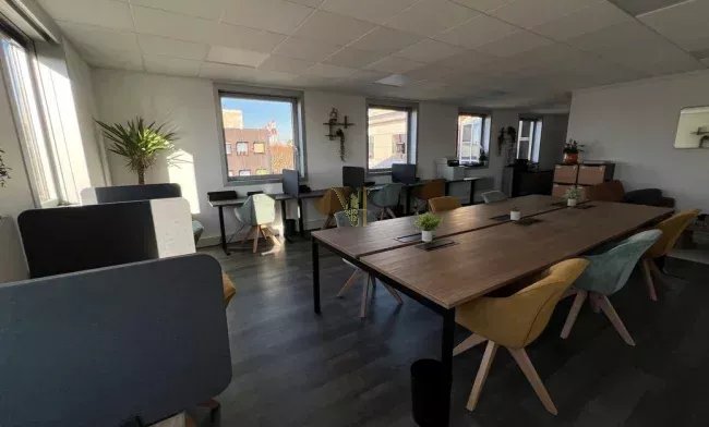 BUREAU MODERNE 60 M² – ESPACES MODULABLES, LUMINEUX – CHEVILLY-LARUE — Chevilly-Larue — réf. VI-73 — photo 1
