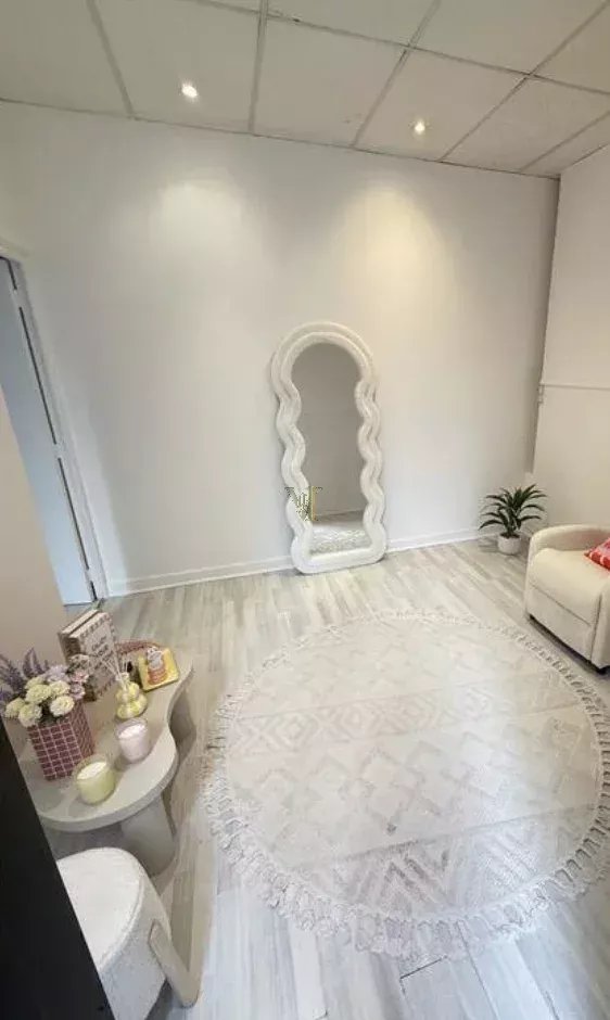 ESPACE DE COWORKING BEAUTÉ ET BIEN-ÊTRE – GARE DE LYON – PARIS 12ᵉ – 36 M² — Quinze-Vingts · Paris 12ème — réf. VI-118 — photo 1